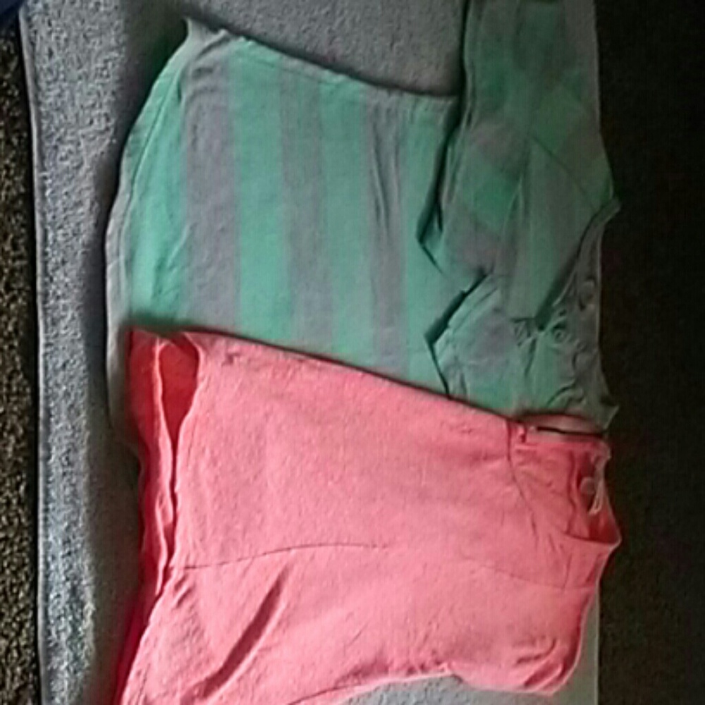 Zine and American Eagle Outfitters tops.